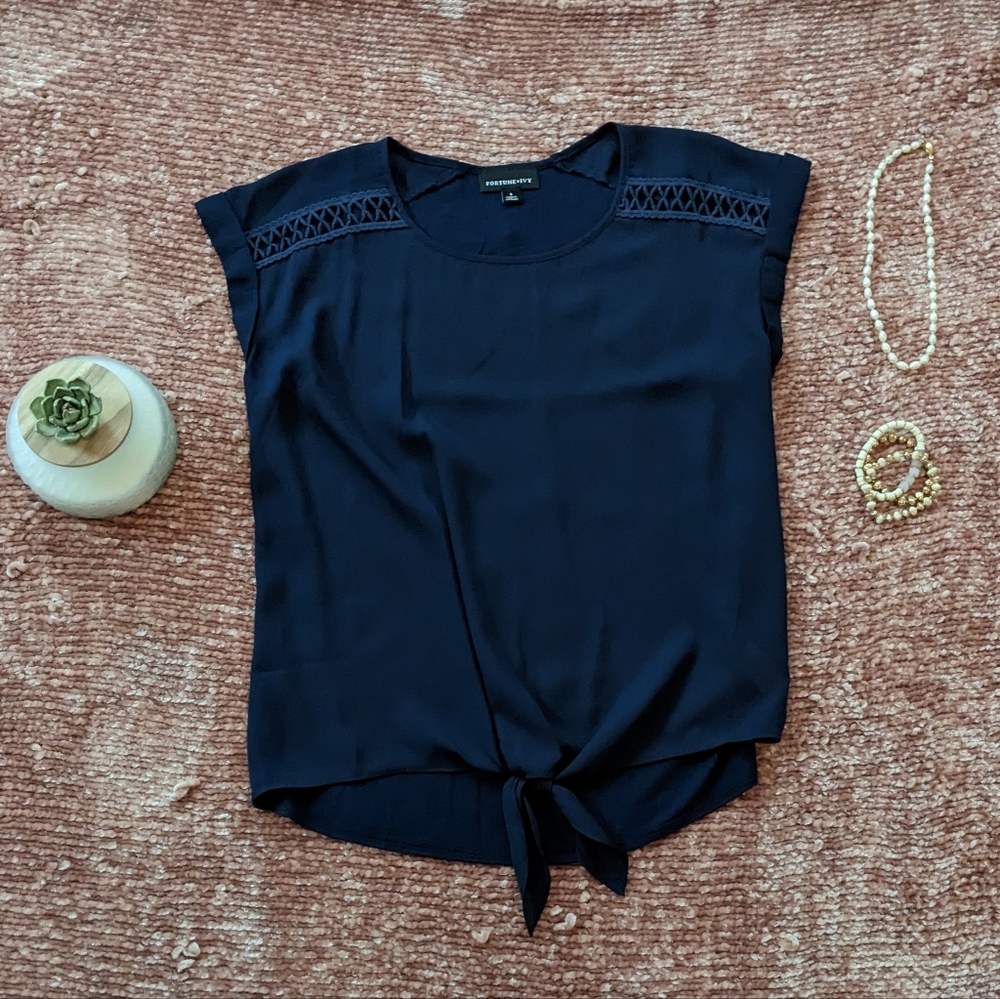 Navy Fortune + Ivy top